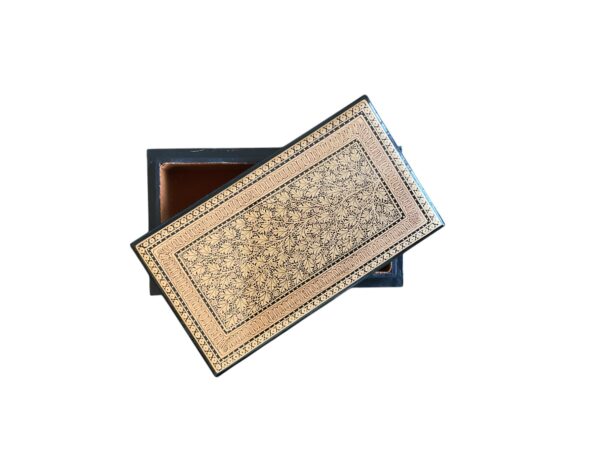 Carpet of gold signature box - Image 5
