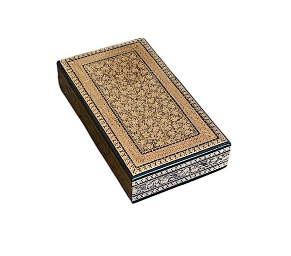 Carpet of gold signature box - Image 8
