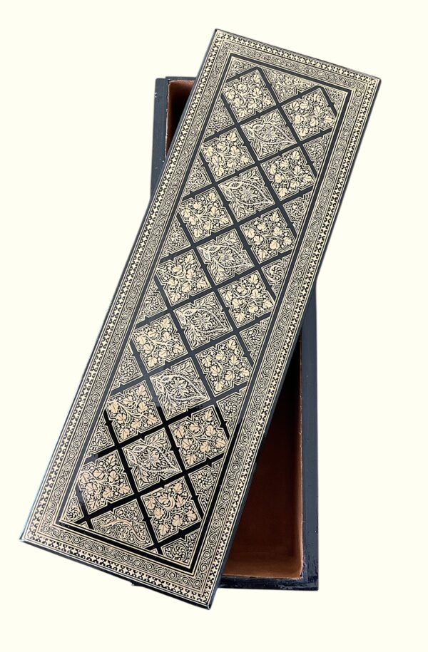 Carpet of gold tie box - Image 6